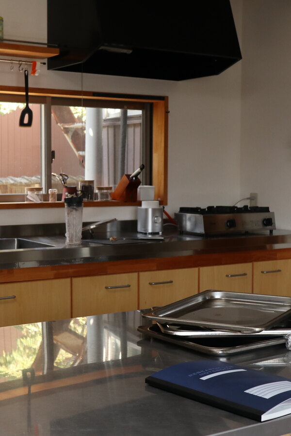 Kitchen workspace for preparing renkon sweets